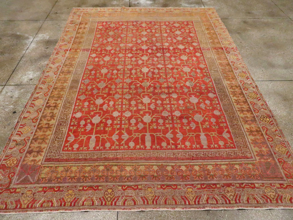 Vintage East Turkestan Khotan Room Size Carpet, No.23506 - Galerie Shabab