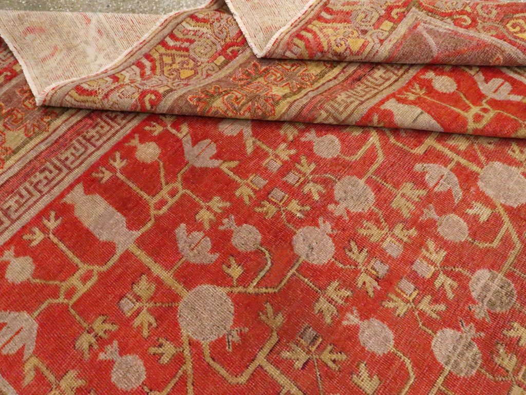 Vintage East Turkestan Khotan Room Size Carpet, No.23506 - Galerie Shabab