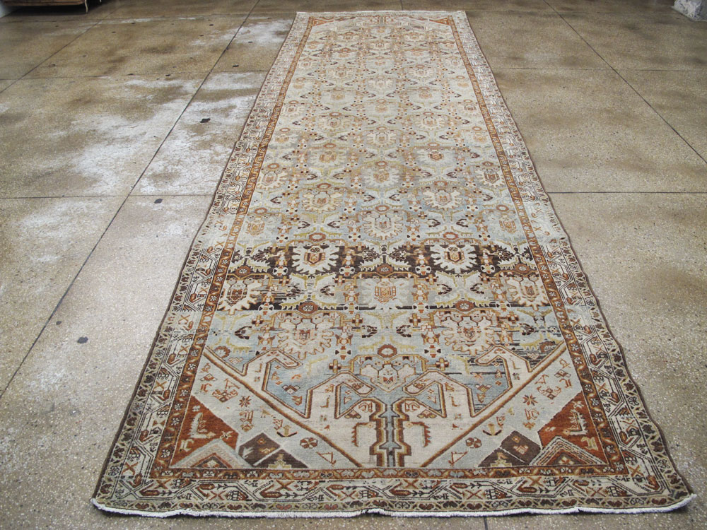 Antique Malayer Gallery Carpet, No.23513 - Galerie Shabab
