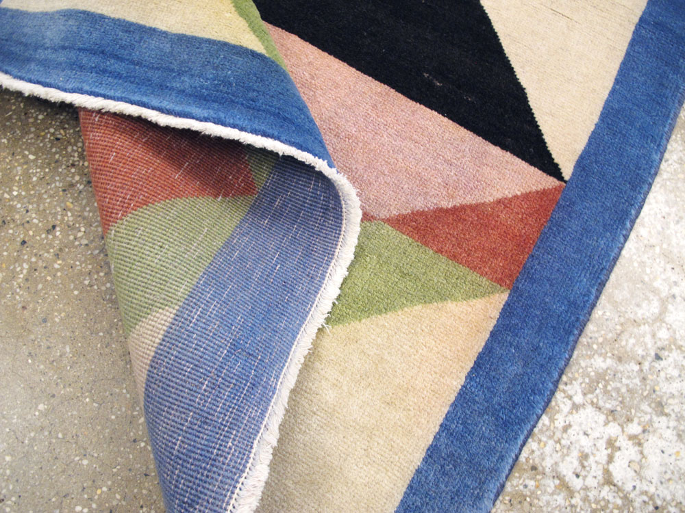 Vintage Persian Kashan Modernist Rug Inspired By Edward McKnight Kauffer, No.23518 - Galerie Shabab