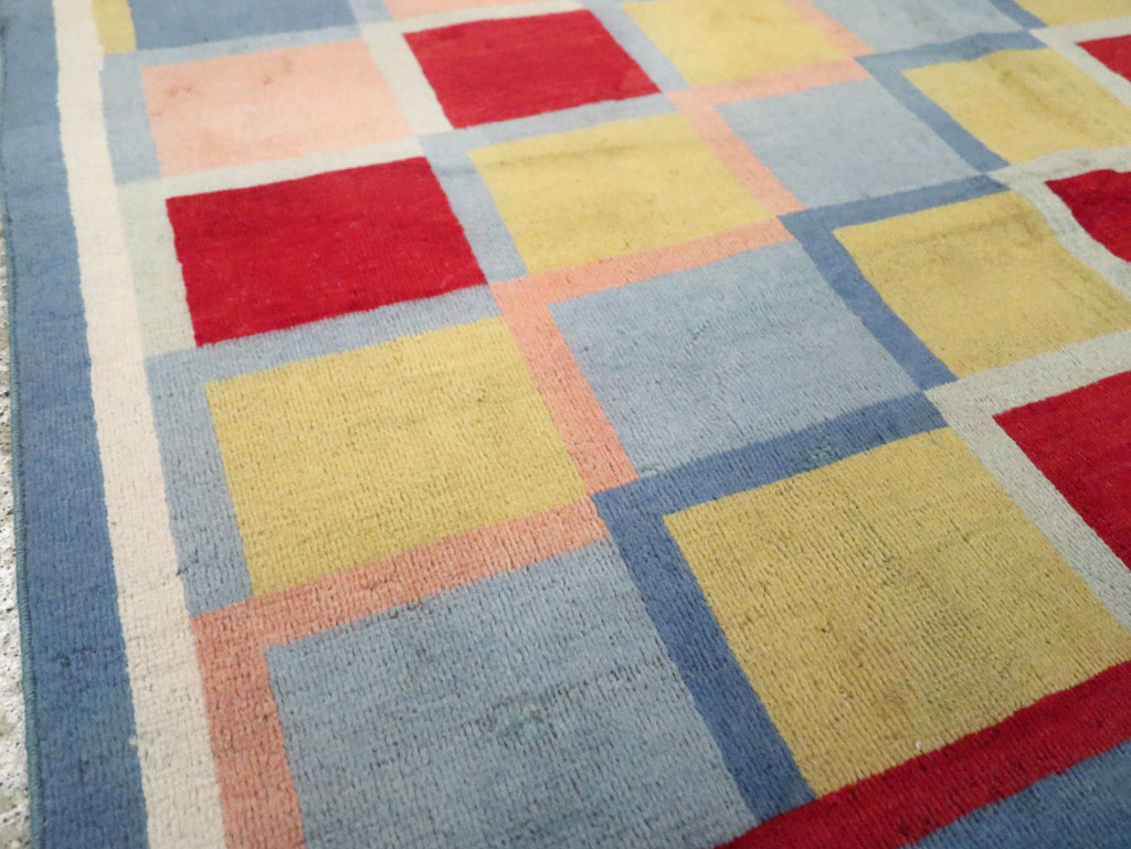 Vintage Persian Kashan Art Deco Rug Inspired By Edward McKnight Kauffer, No.23520 - Galerie Shabab