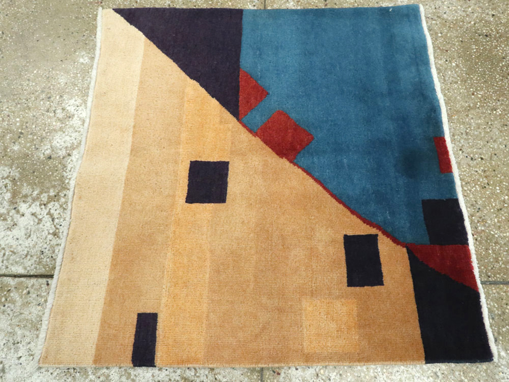 Vintage Persian Kashan Art Deco Rug Inspired By Edward McKnight Kauffer, No.23523 - Galerie Shabab