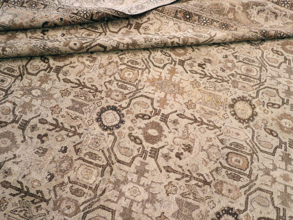 Antique Persian Tabriz Carpet, No.23527 - Galerie Shabab