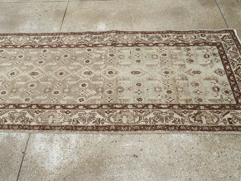 Vintage Persian Malayer Runner, No.23529 - Galerie Shabab