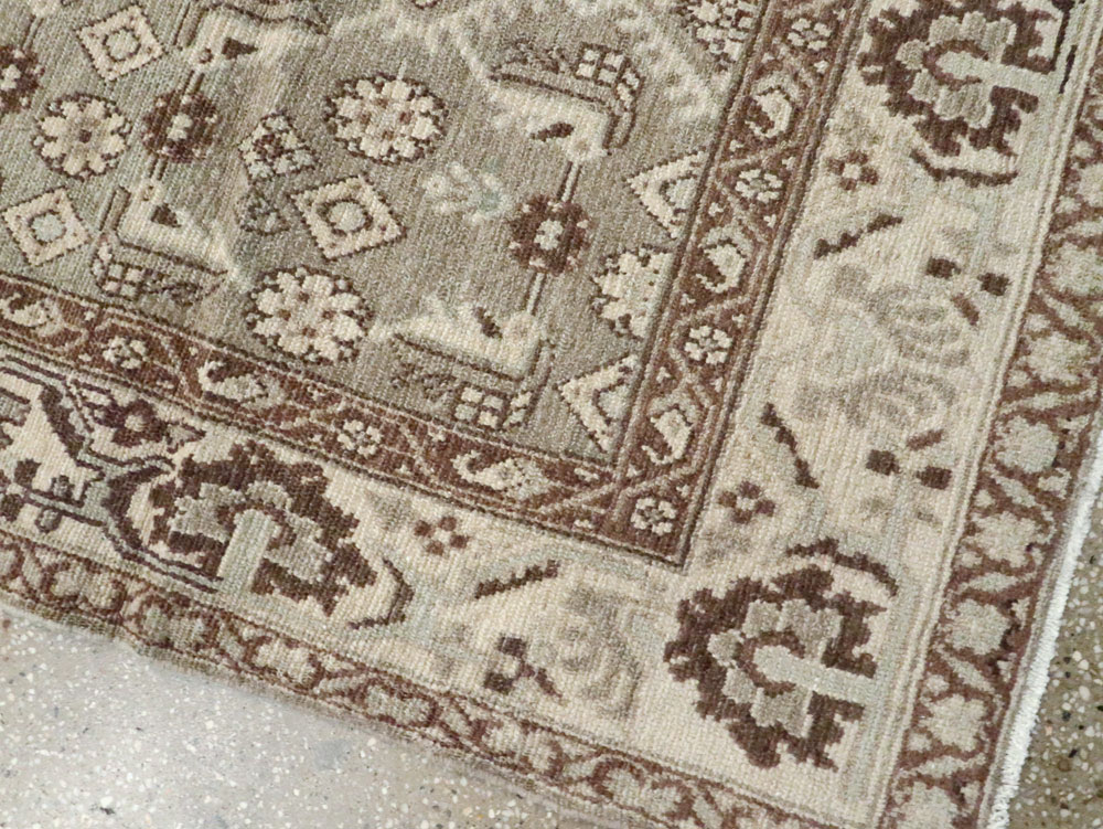 Vintage Persian Malayer Runner, No.23529 - Galerie Shabab