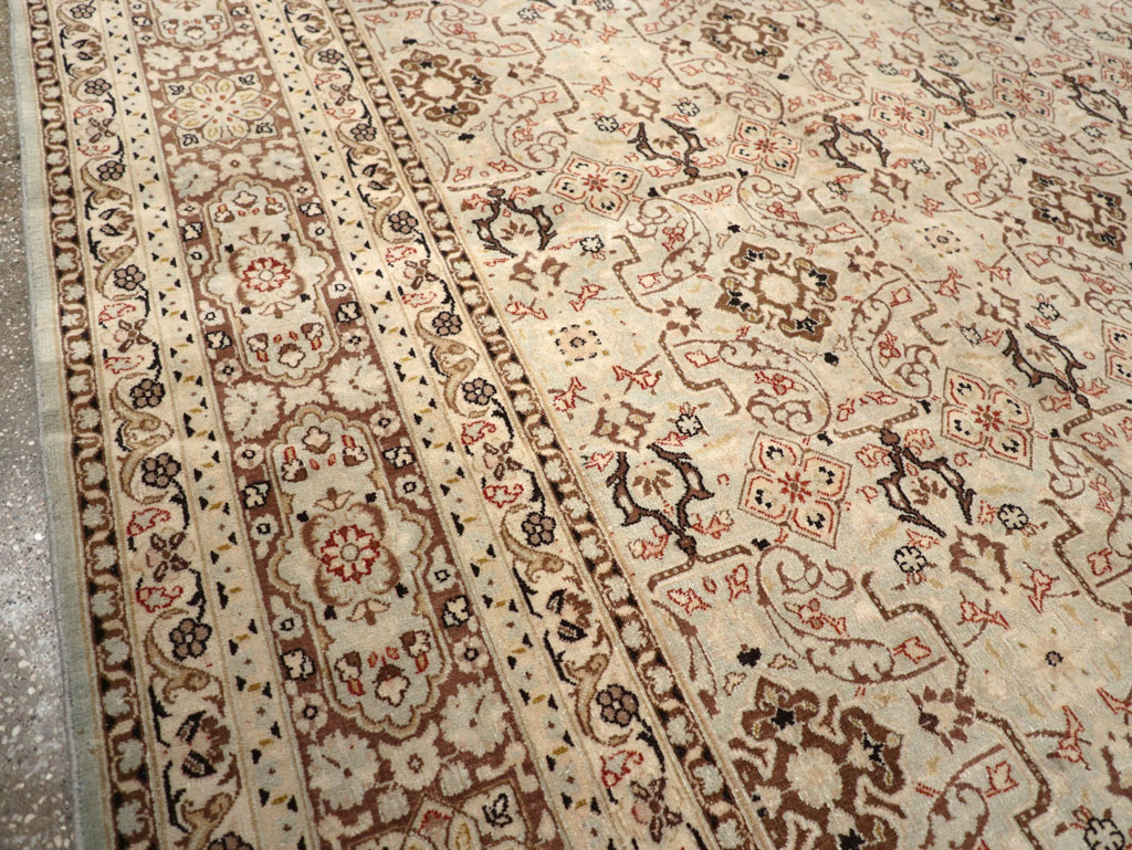 Antique Persian Mashad Carpet, No.23544 - Galerie Shabab