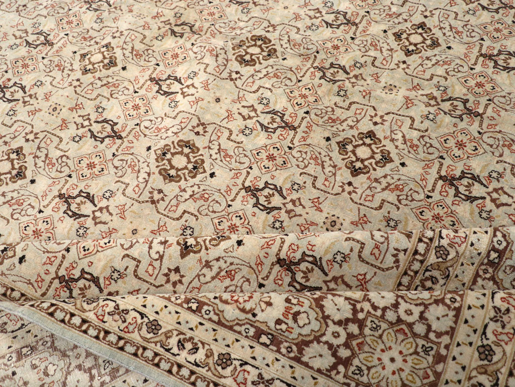 Antique Persian Mashad Carpet, No.23544 - Galerie Shabab