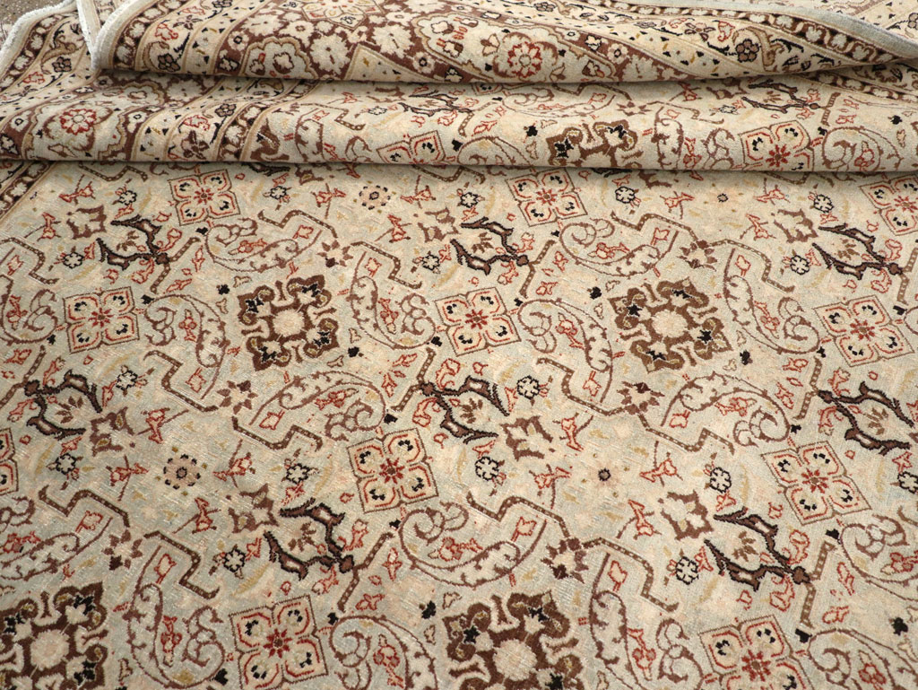 Antique Persian Mashad Carpet, No.23544 - Galerie Shabab