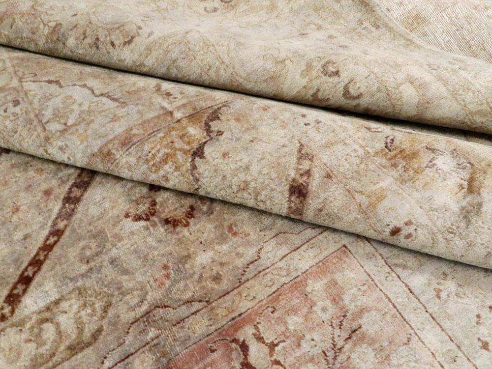 Antique Persian Tabriz Carpet, No.23550 - Galerie Shabab