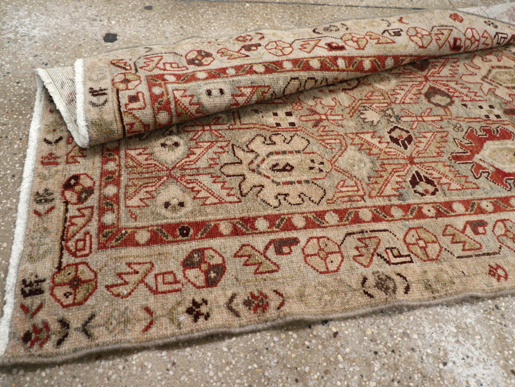Vintage Persian Malayer Runner, No.23554 - Galerie Shabab