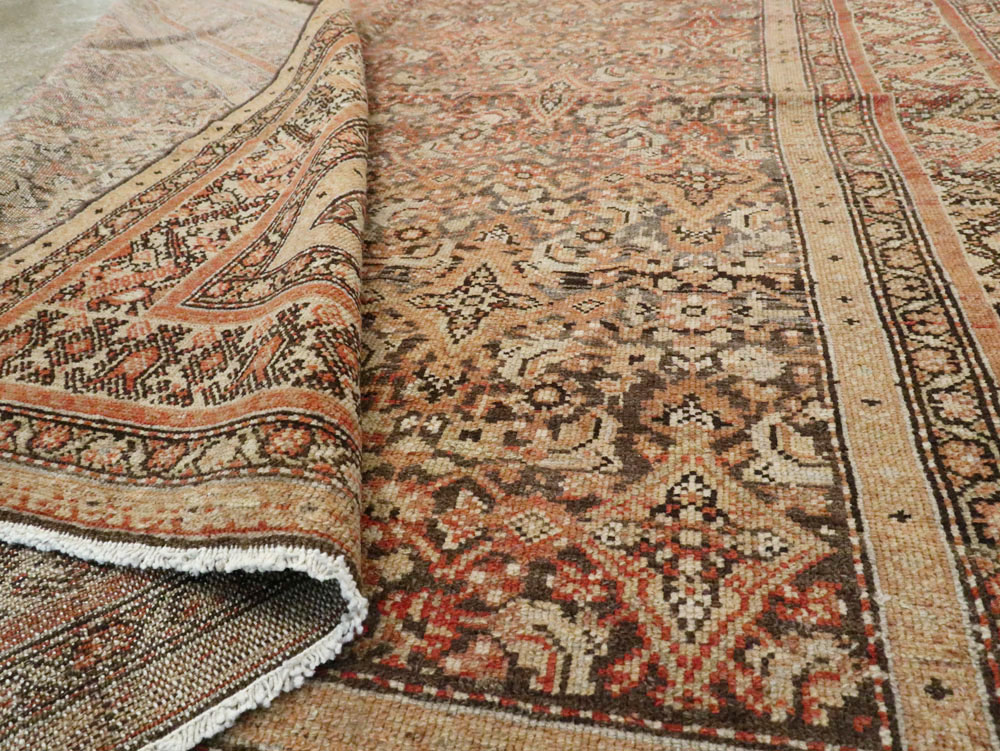 Antique Persian Malayer Gallery Carpet, No.23557 - Galerie Shabab