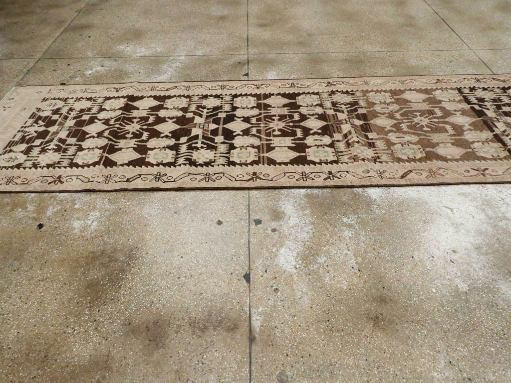 Vintage Persian Malayer Runner, No.23560 - Galerie Shabab