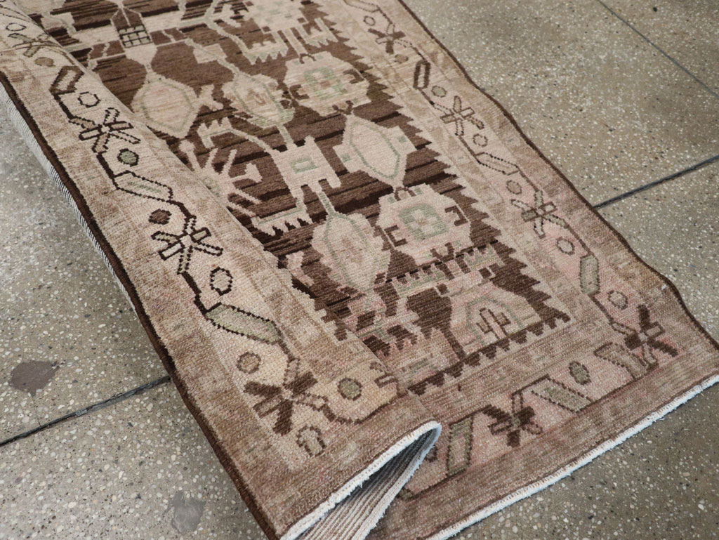 Vintage Persian Malayer Runner, No.23560 - Galerie Shabab