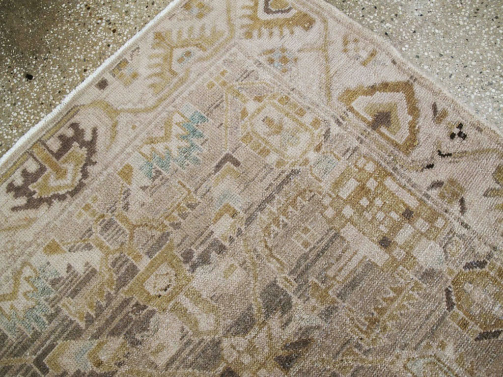 Vintage Persian Malayer Runner, No.23563 - Galerie Shabab