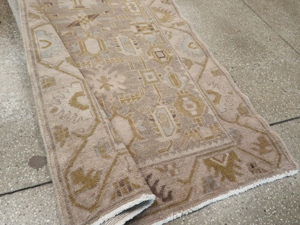 Vintage Persian Malayer Runner, No.23563 - Galerie Shabab