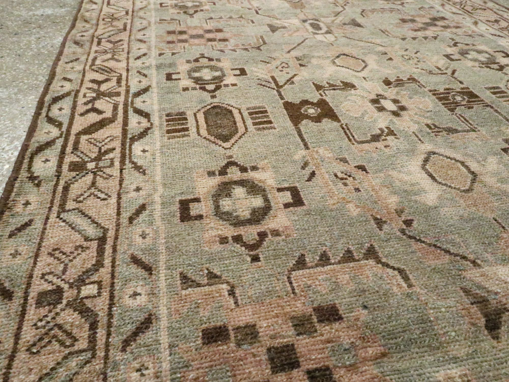 Vintage Persian Malayer Runner, No.23565 - Galerie Shabab