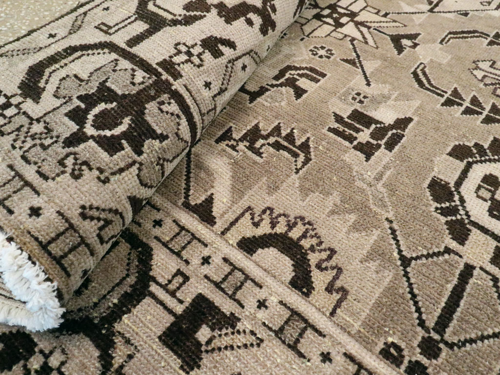 Vintage Persian Malayer Accent Rug, No.23567 - Galerie Shabab