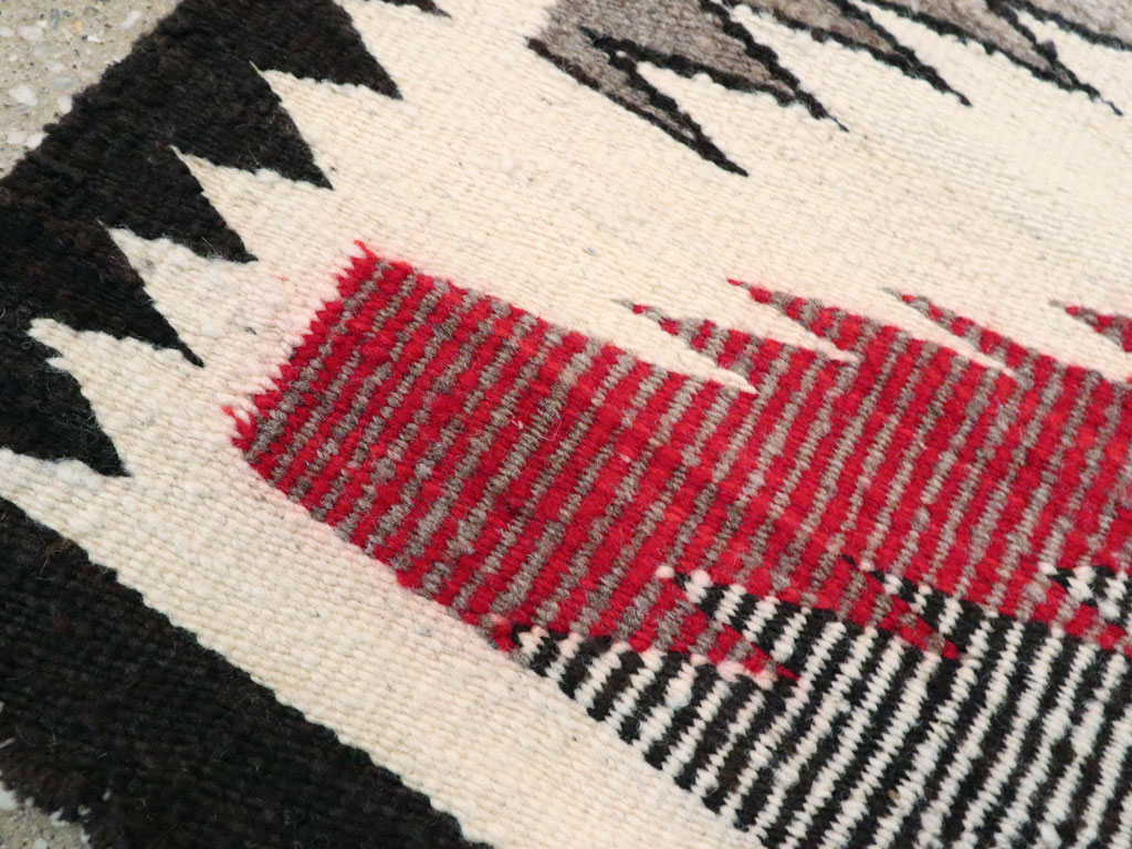 Vintage American Navajo Rug, No.23585 - Galerie Shabab