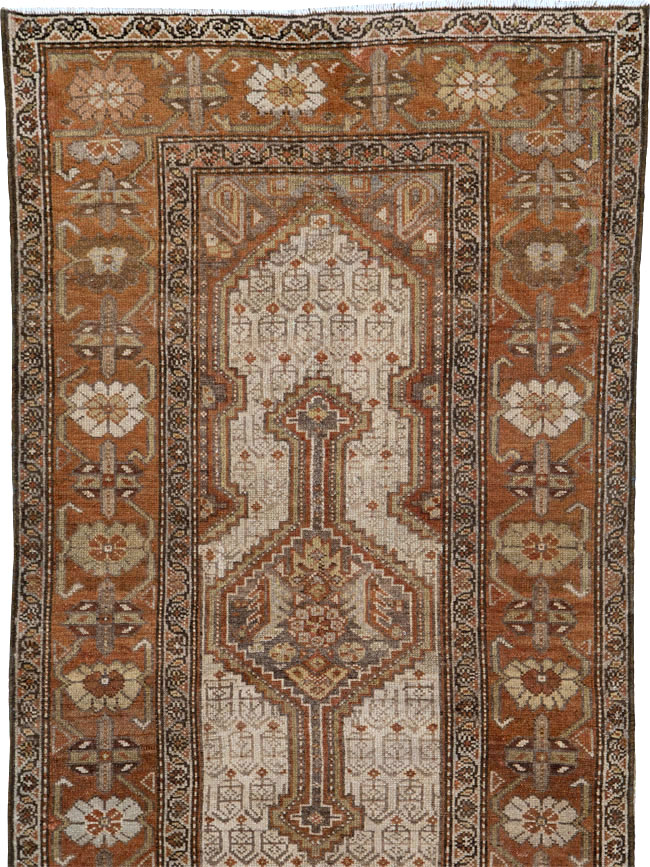 Vintage Persian Malayer Runner, No.23594 - Galerie Shabab