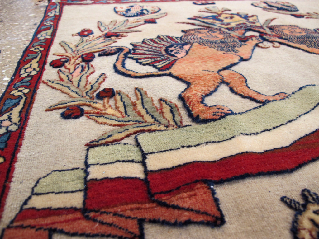 Antique Persian Dabir Kashan Pictorial Rug, No.23598 - Galerie Shabab