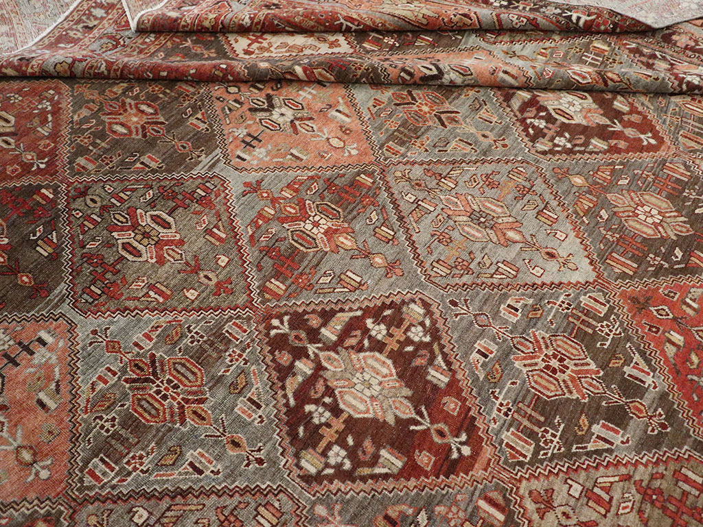 Antique Persian Afshar Carpet, No.23602 - Galerie Shabab