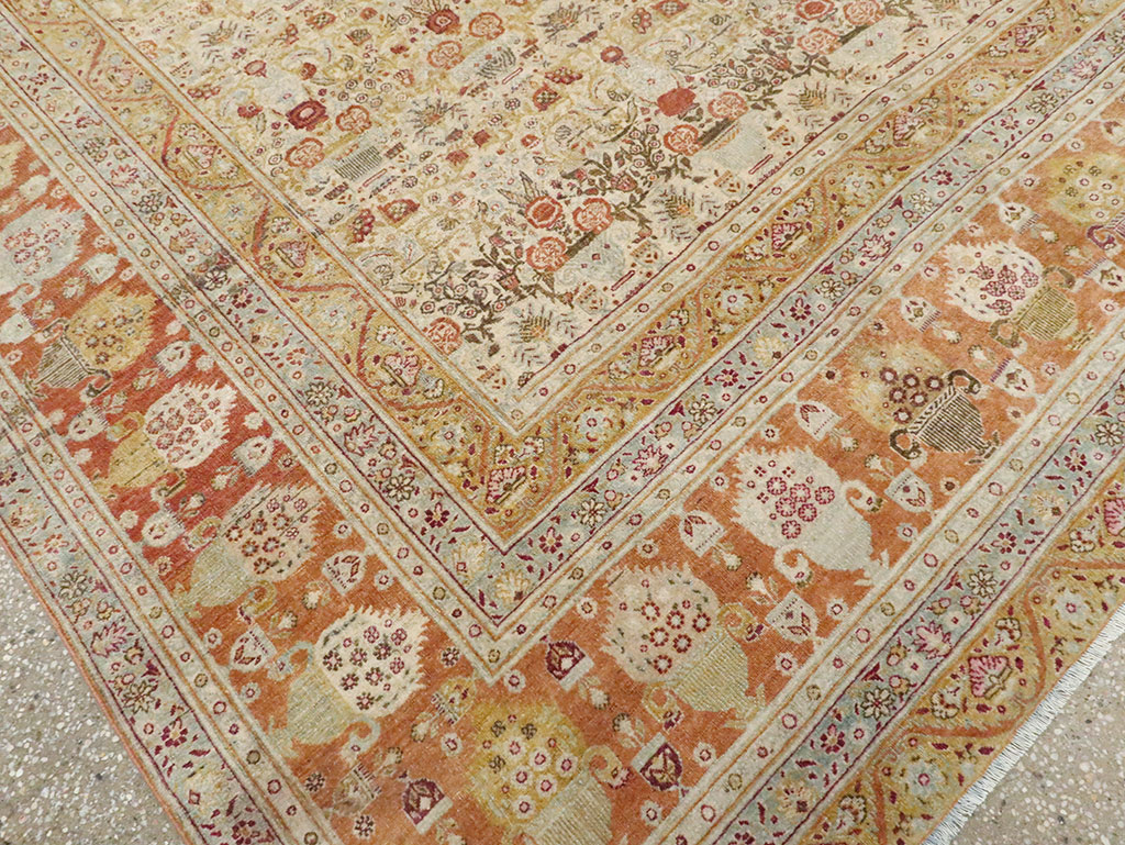 Antique Persian Tabriz Carpet, No.23608 - Galerie Shabab