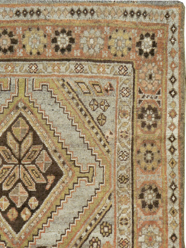 Antique Persian Kurdish Rug, No.23609 - Galerie Shabab