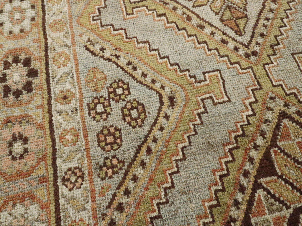 Antique Persian Kurdish Rug, No.23609 - Galerie Shabab
