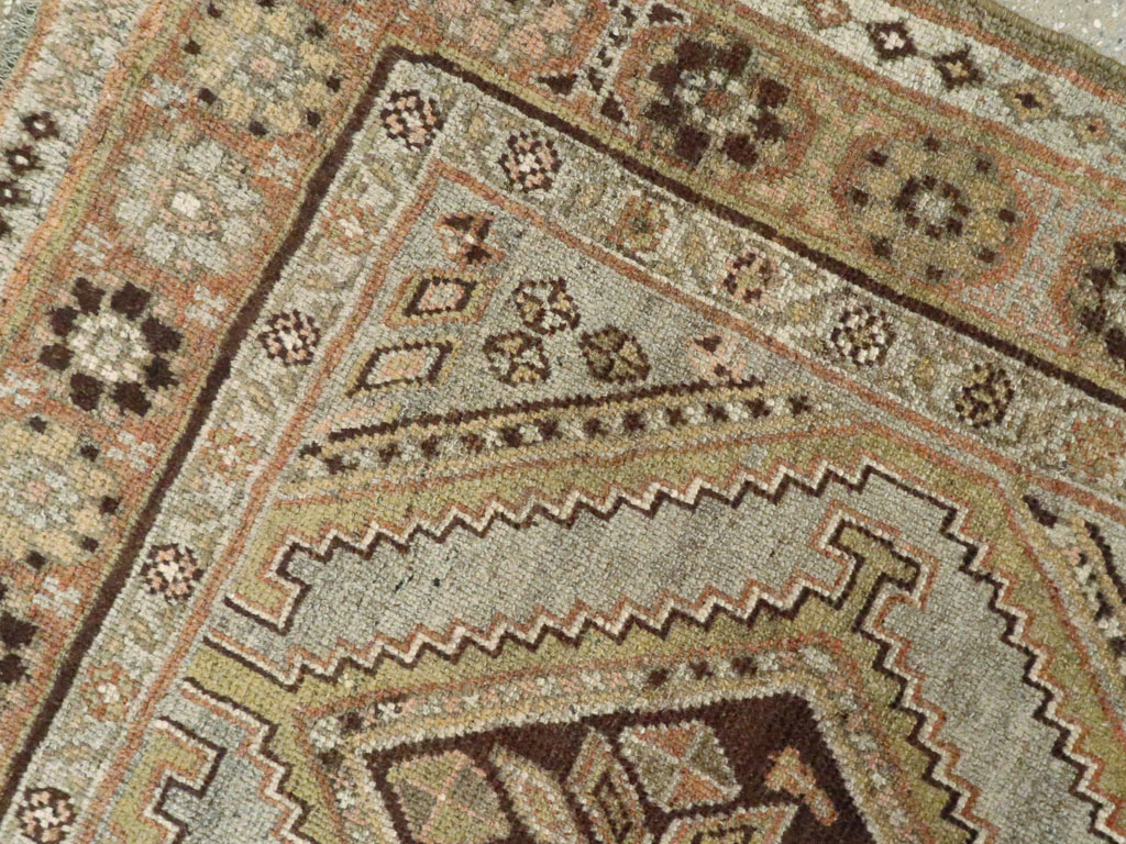 Antique Persian Kurdish Rug, No.23609 - Galerie Shabab