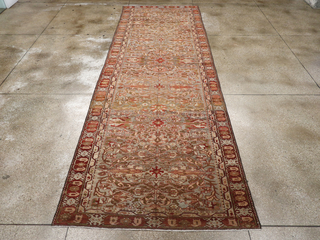 Antique Persian Bakhtiari Gallery Carpet, No.23613 - Galerie Shabab