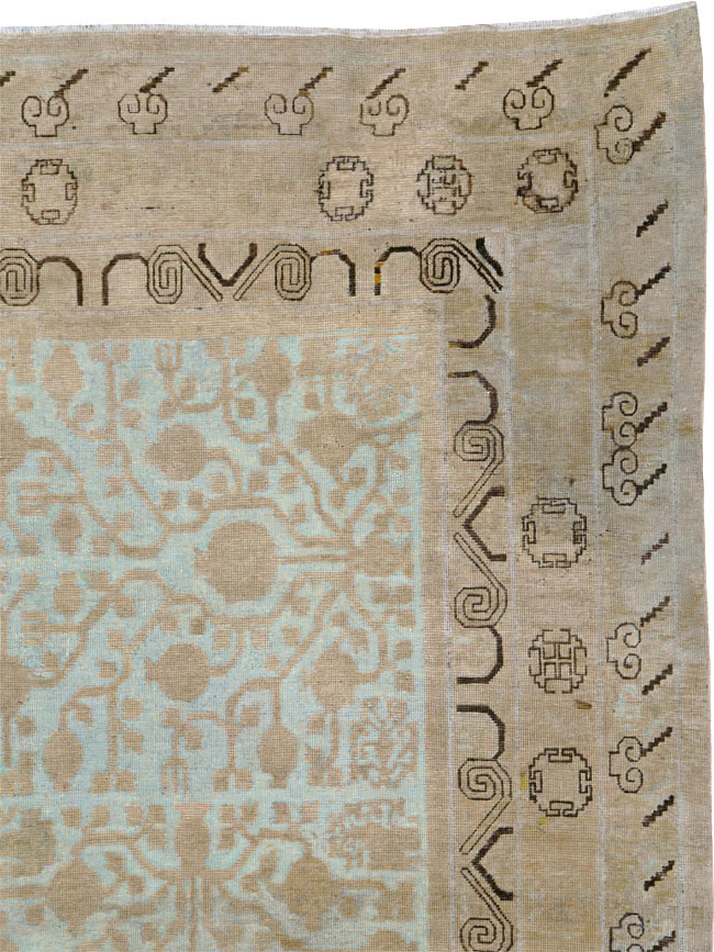 Vintage East Turkestan Khotan Gallery Carpet, No.23621 - Galerie Shabab