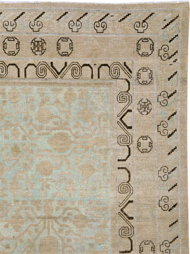 Vintage East Turkestan Khotan Gallery Carpet, No.23621 - Galerie Shabab