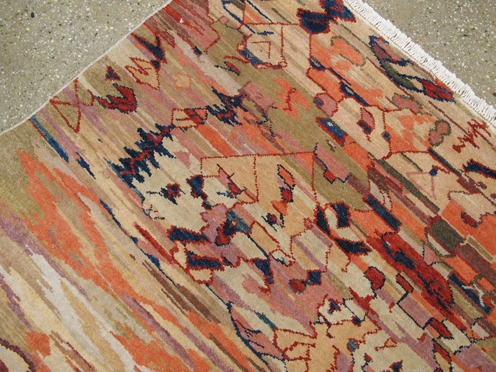 Vintage Turkish Anatolian Accent Rug, No.23629 - Galerie Shabab