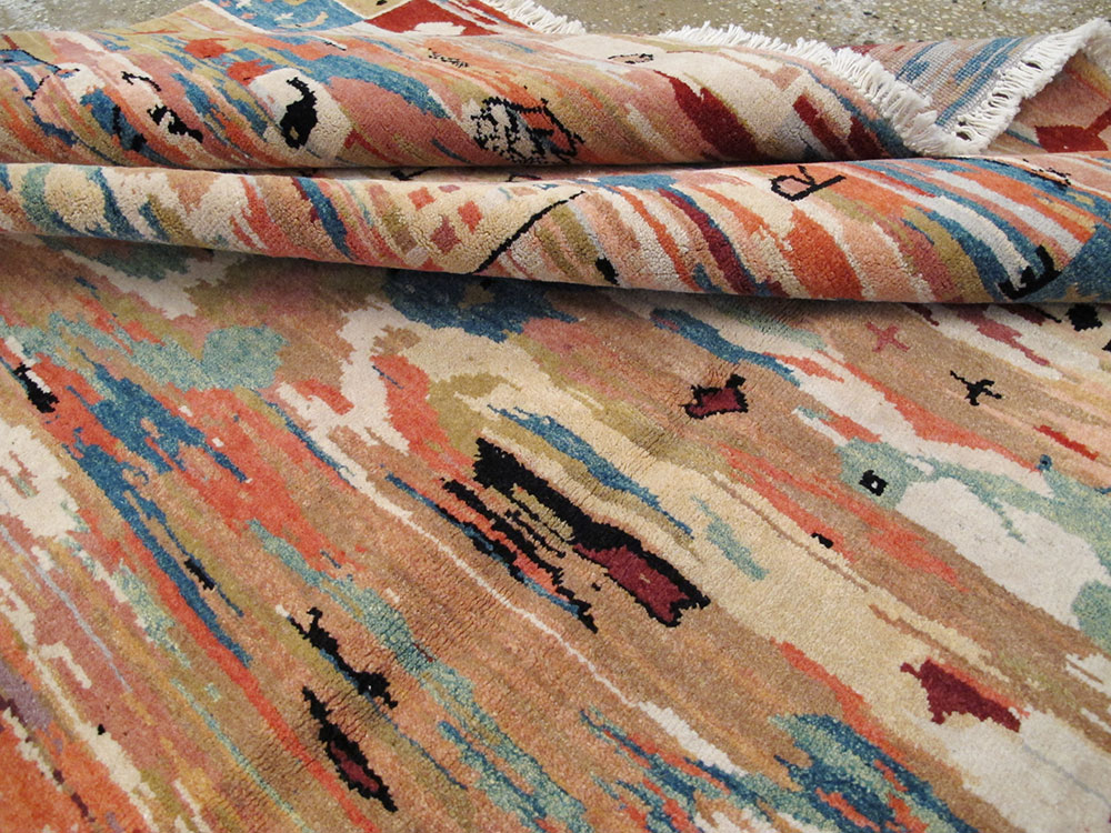 Vintage Turkish Anatolian Accent Rug, No.23629 - Galerie Shabab