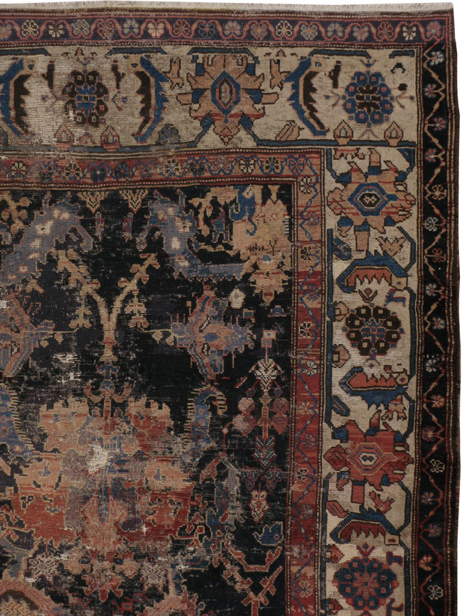 Antique Bakhtiari Carpet, No.23632 - Galerie Shabab