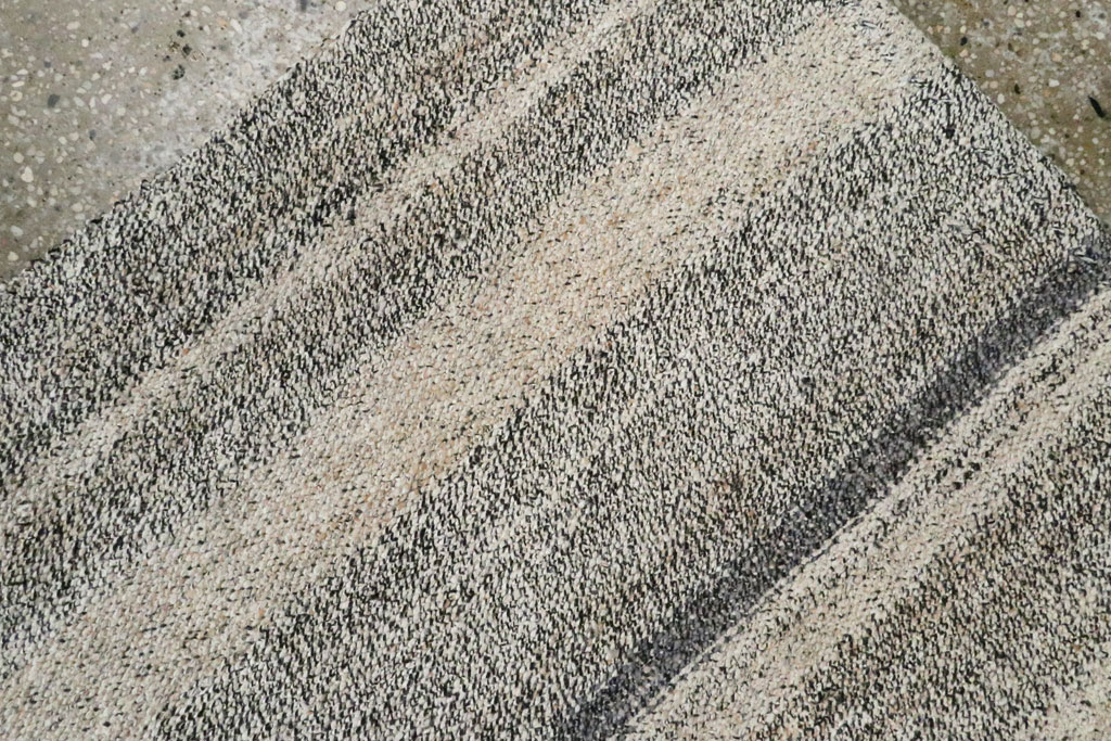 Vintage Turkish Kilim runner, No.23645 - Galerie Shabab