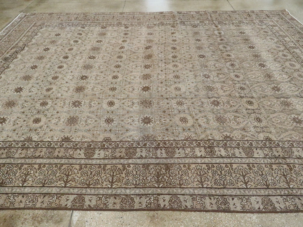 Antique Persian Tabriz Carpet, No.23647 - Galerie Shabab