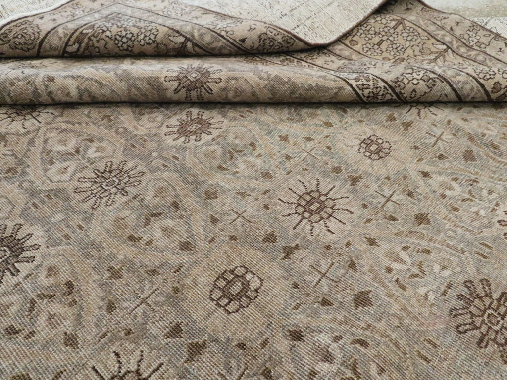 Antique Persian Tabriz Carpet, No.23647 - Galerie Shabab