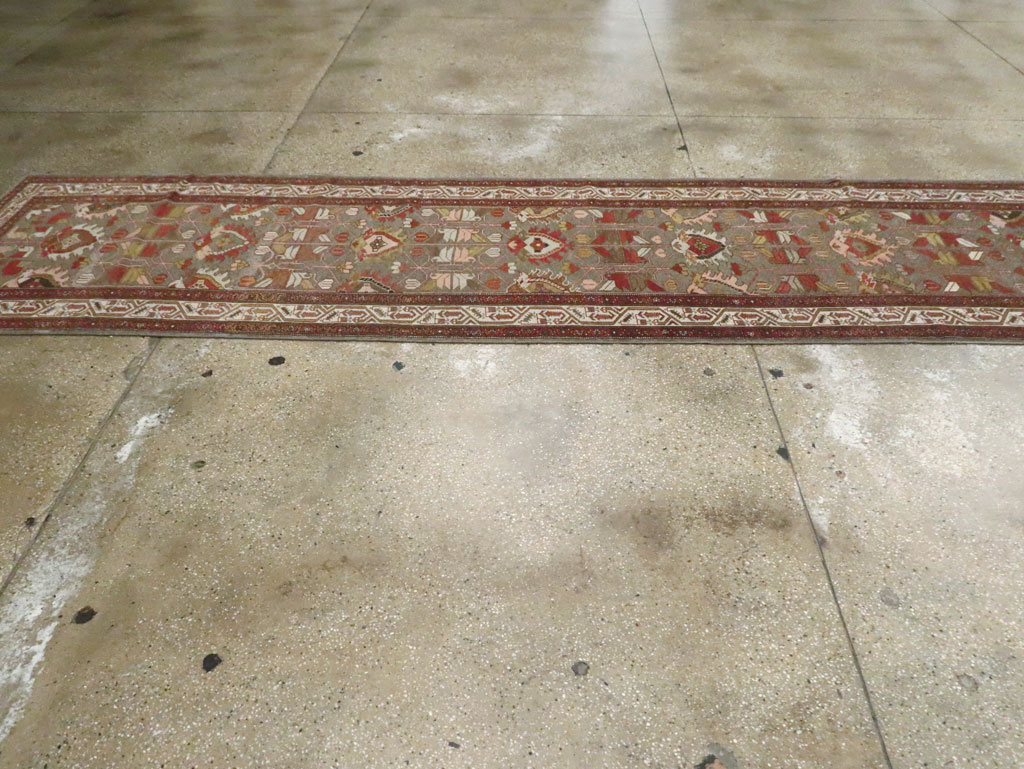 Vintage Persian Malayer Runner, No.23648 - Galerie Shabab