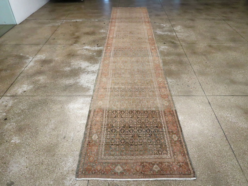 Antique Persian Senneh Malayer Runner, No.23651 - Galerie Shabab