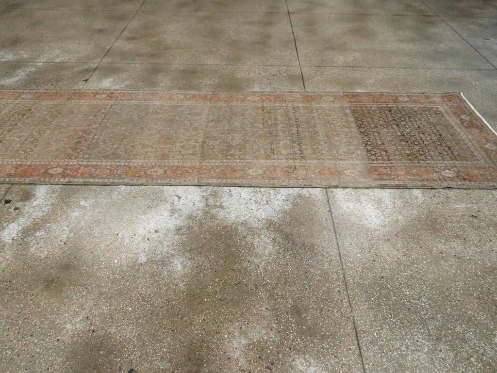 Antique Persian Senneh Malayer Runner, No.23651 - Galerie Shabab