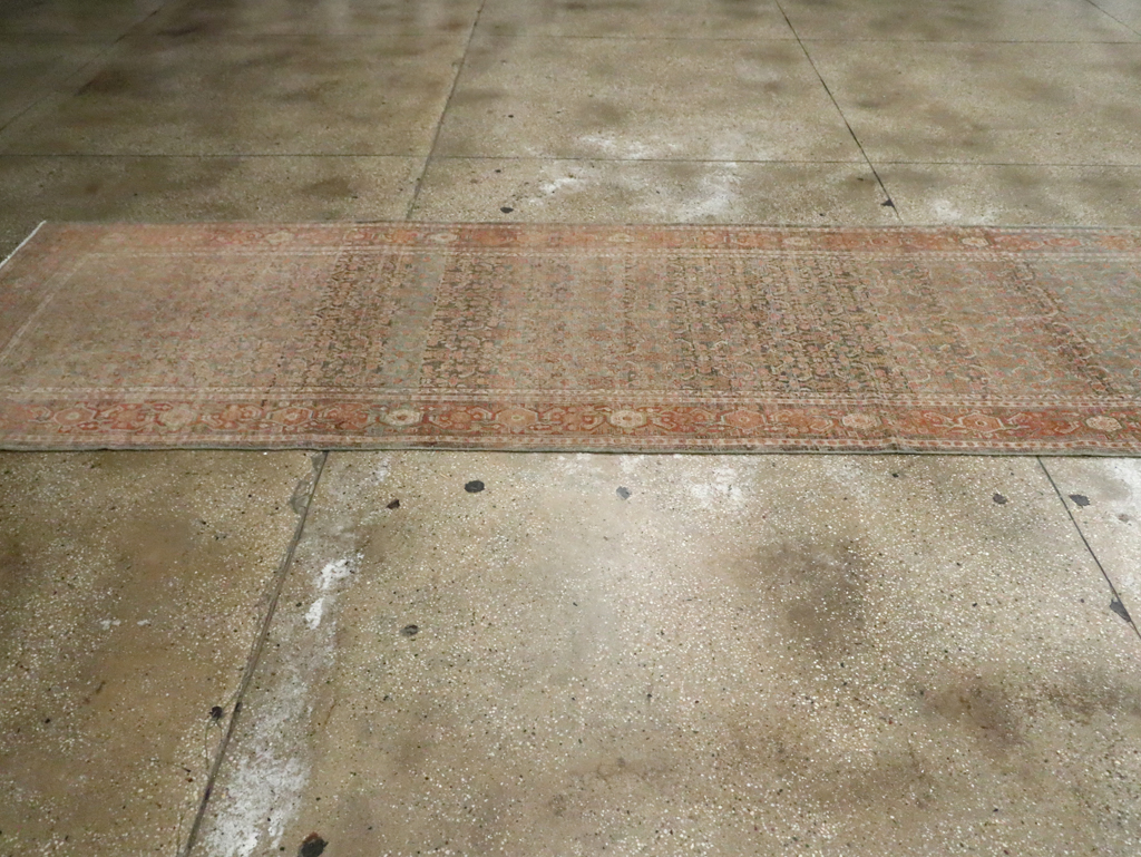 Antique Persian Senneh Malayer Runner, No.23651 - Galerie Shabab