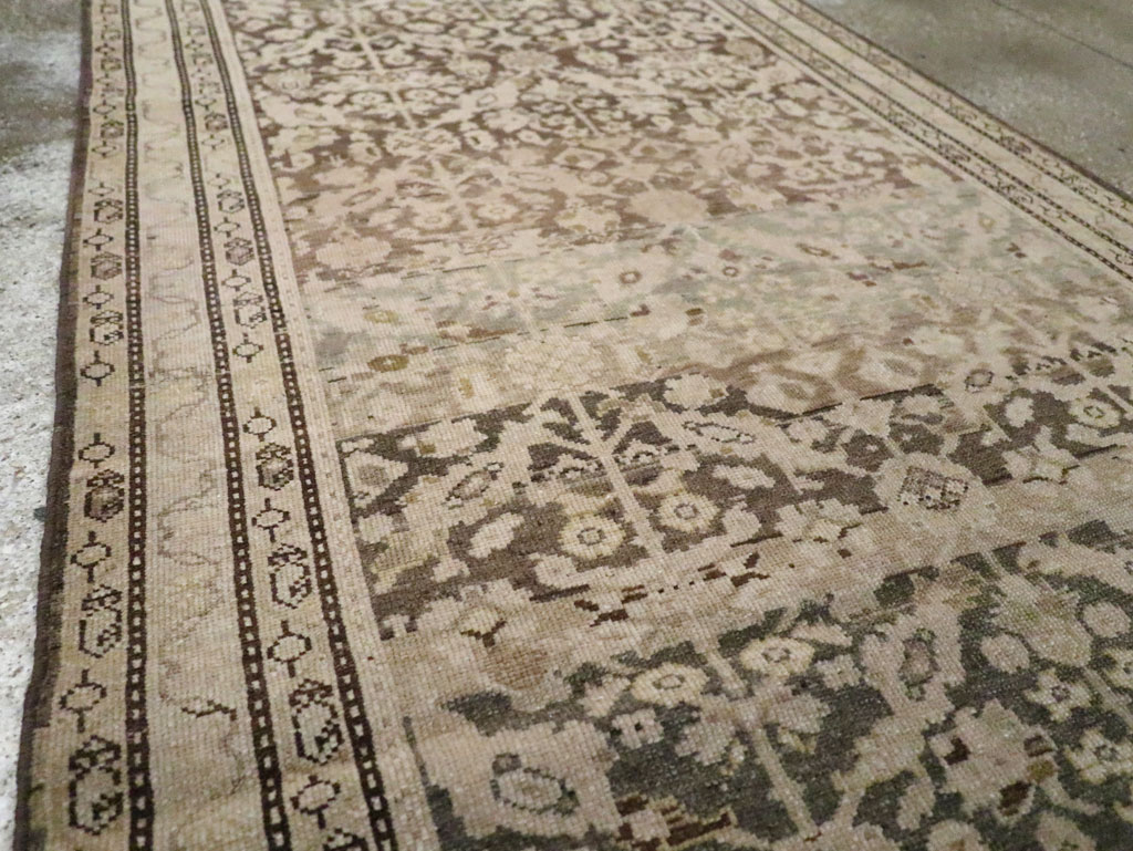 Vintage Persian Malayer Runner, No.23652 - Galerie Shabab