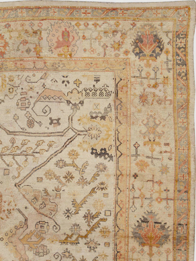 Antique Turkish Oushak Carpet, No.23653 - Galerie Shabab
