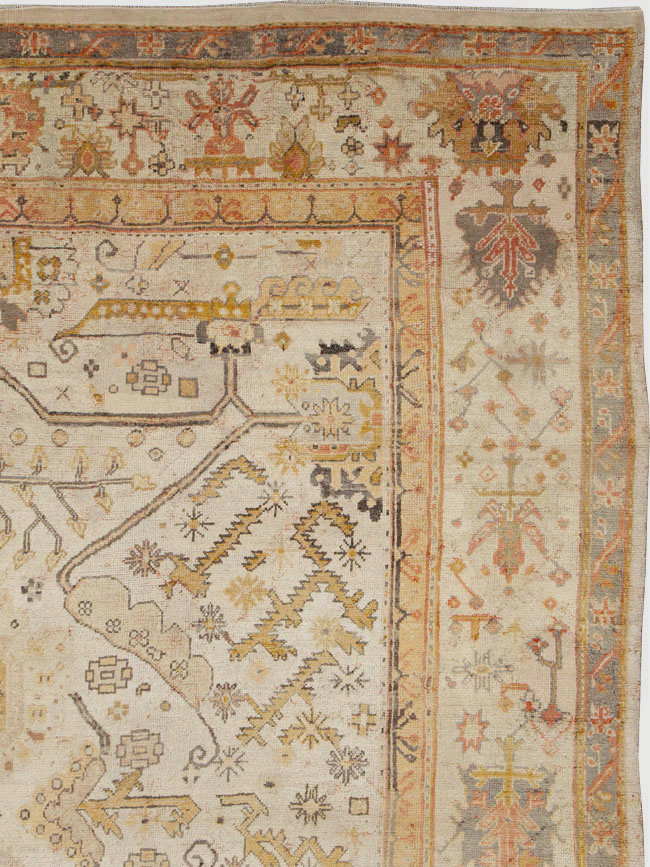 Antique Turkish Oushak Carpet, No.23653 - Galerie Shabab