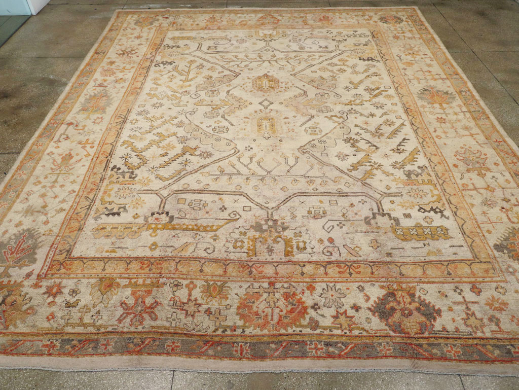Antique Turkish Oushak Carpet, No.23653 - Galerie Shabab