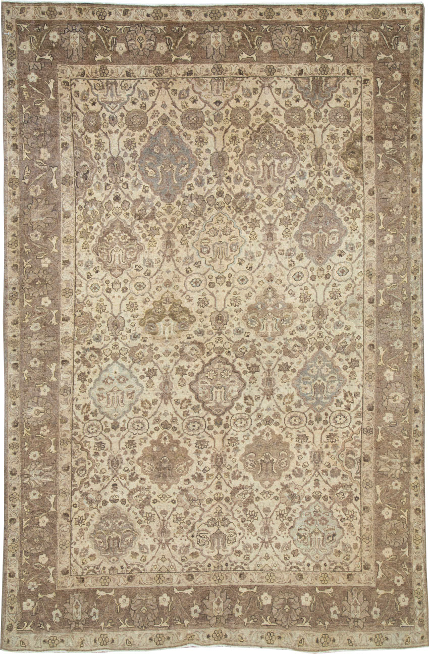 Antique Persian Tabriz Rug, No.23654 - Galerie Shabab