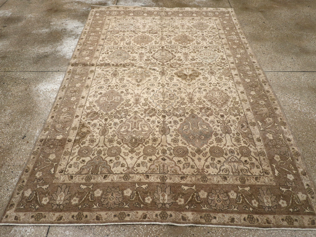 Antique Persian Tabriz Rug, No.23654 - Galerie Shabab