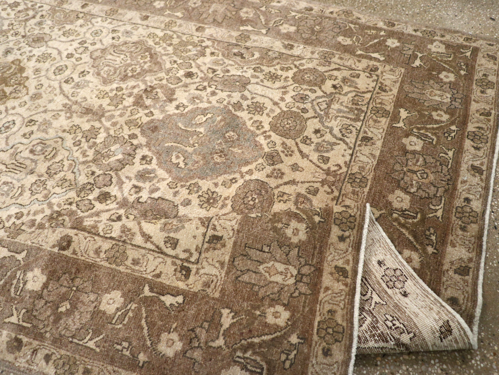 Antique Persian Tabriz Rug, No.23654 - Galerie Shabab