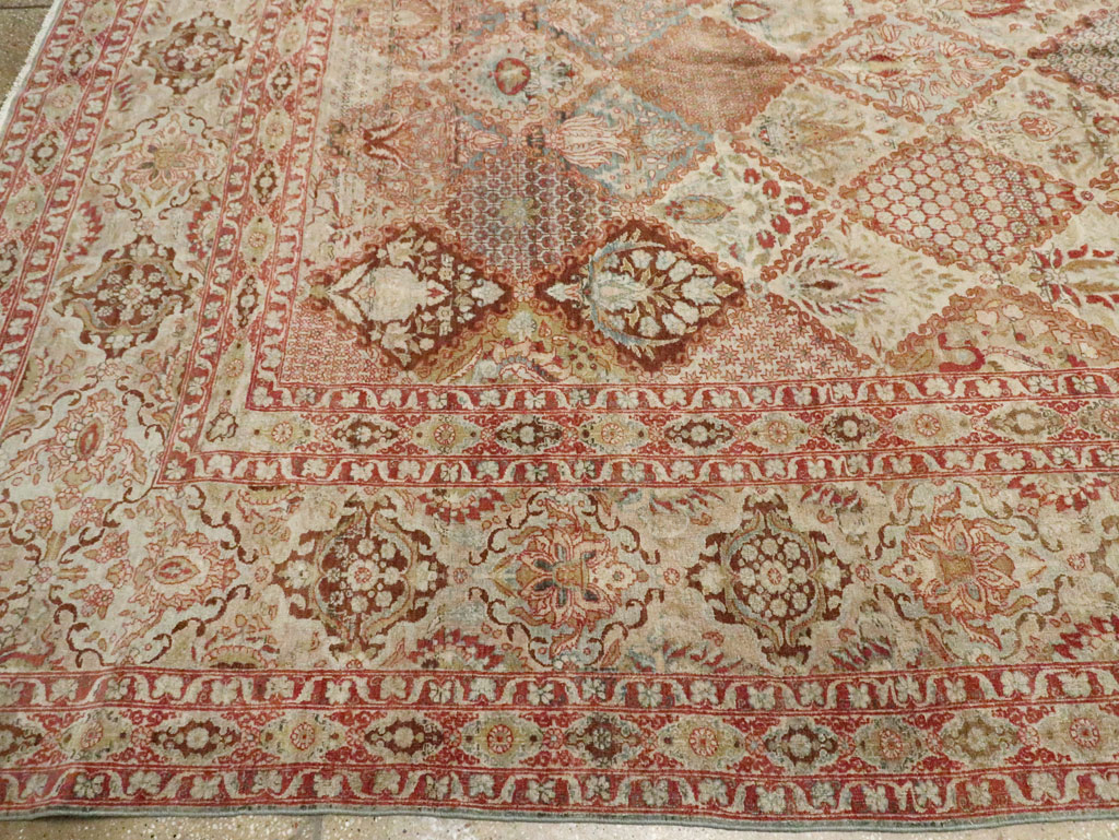 Vintage Persian Qazvin Carpet, No.23657 - Galerie Shabab